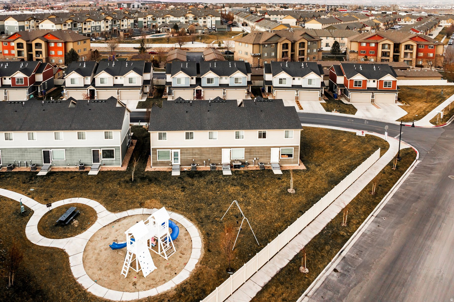 RIVERBEND TOWNHOMES - Residential