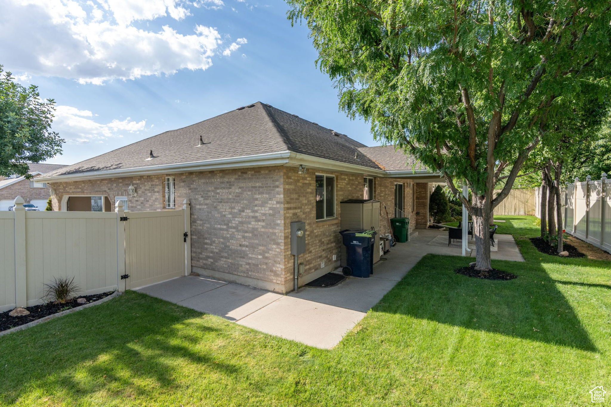 11501 S Cherry Hill Dr, Sandy, Utah image 32