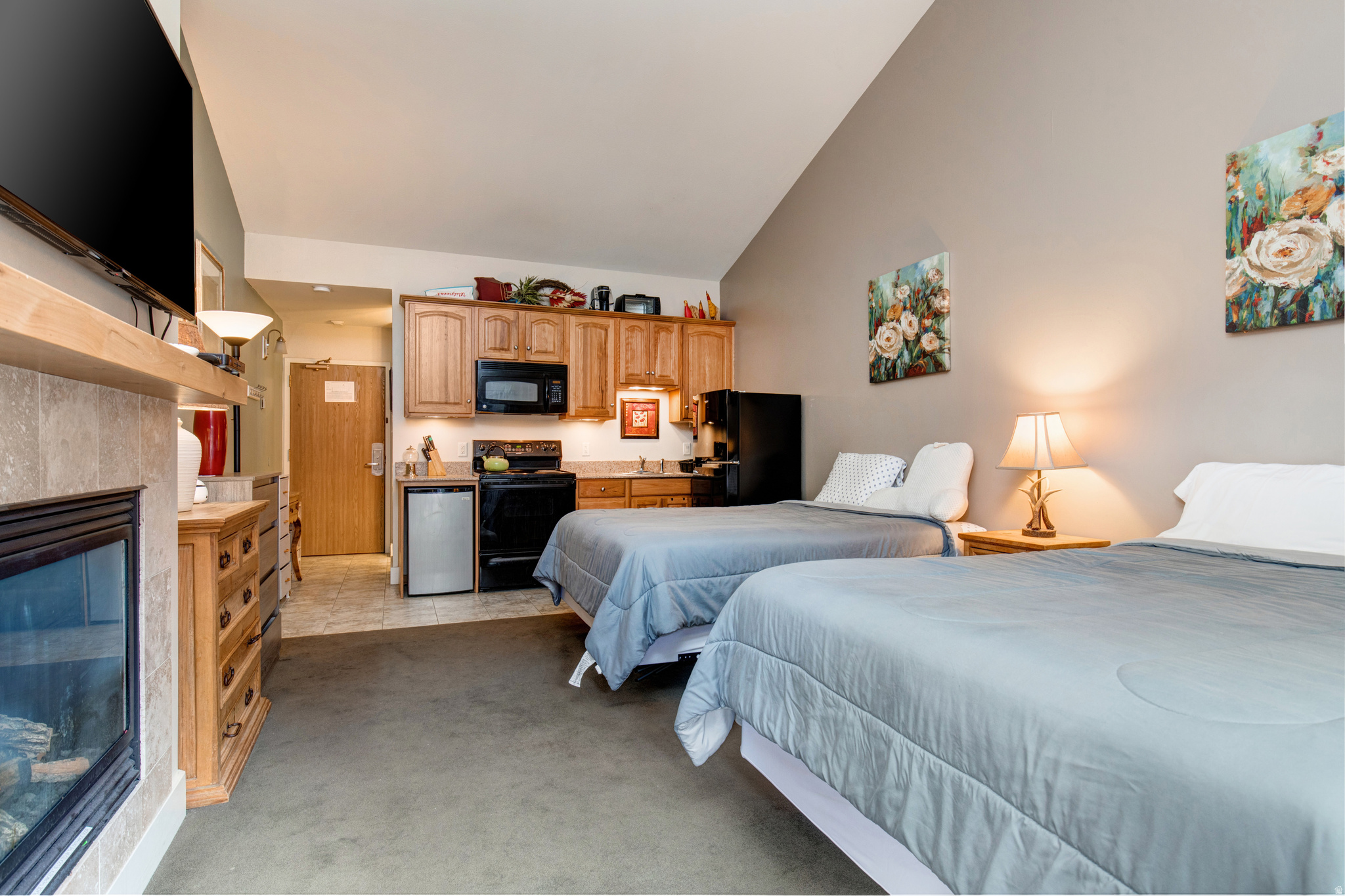 PROSPECTOR SQUARE CONDO - Residential