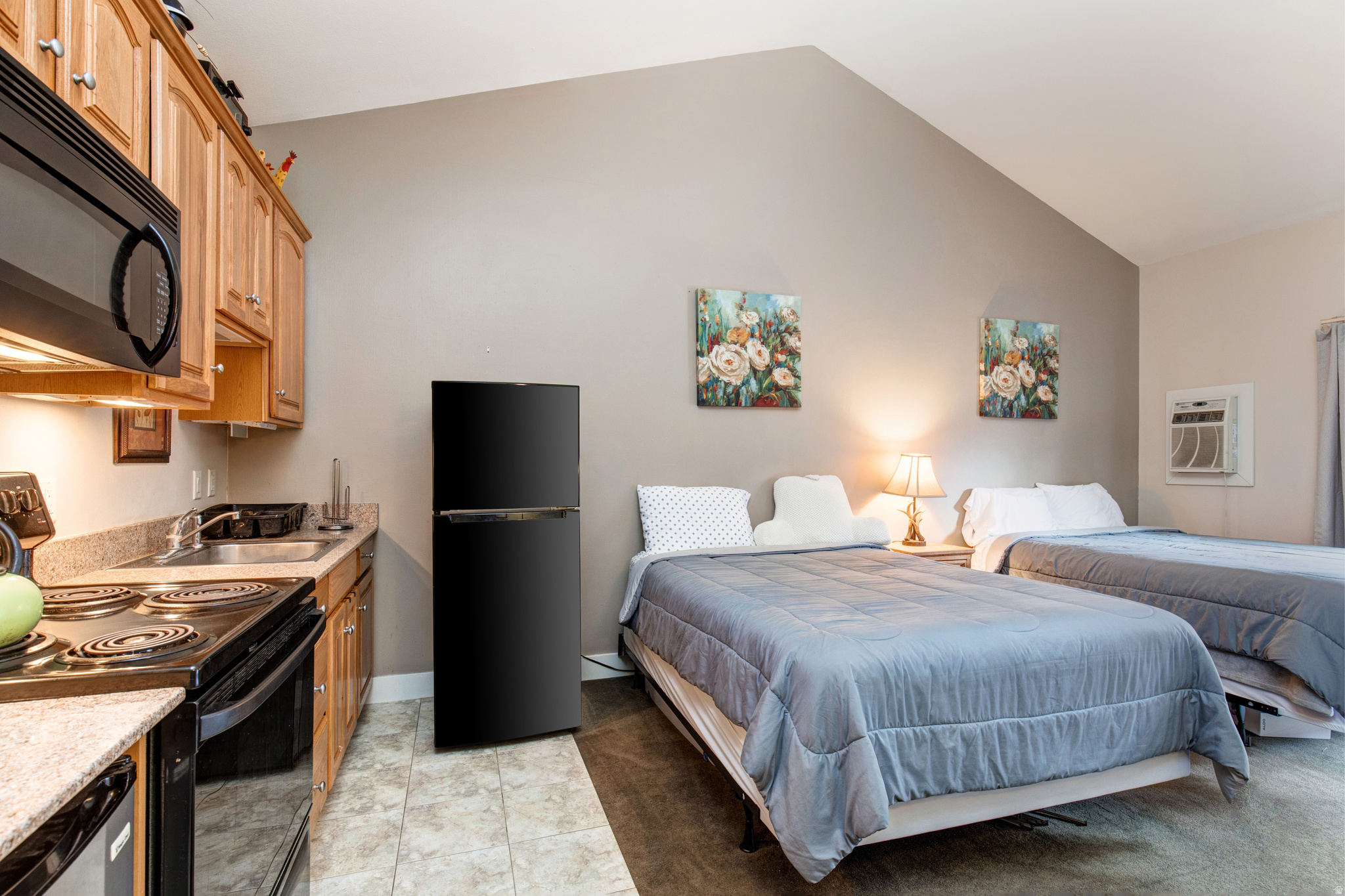 PROSPECTOR SQUARE CONDO - Residential