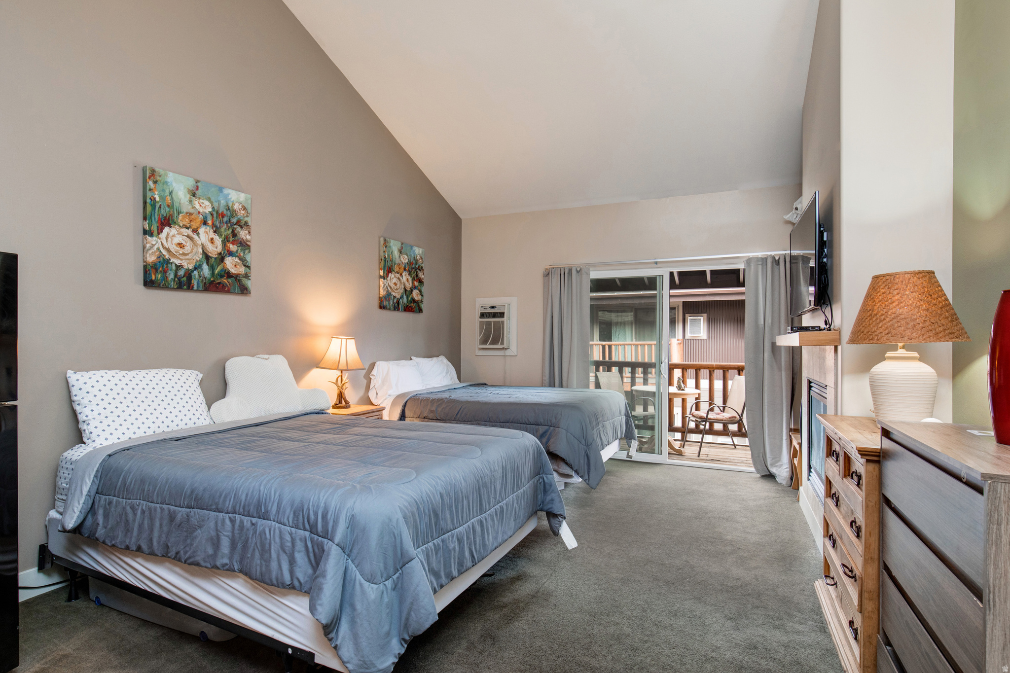 PROSPECTOR SQUARE CONDO - Residential