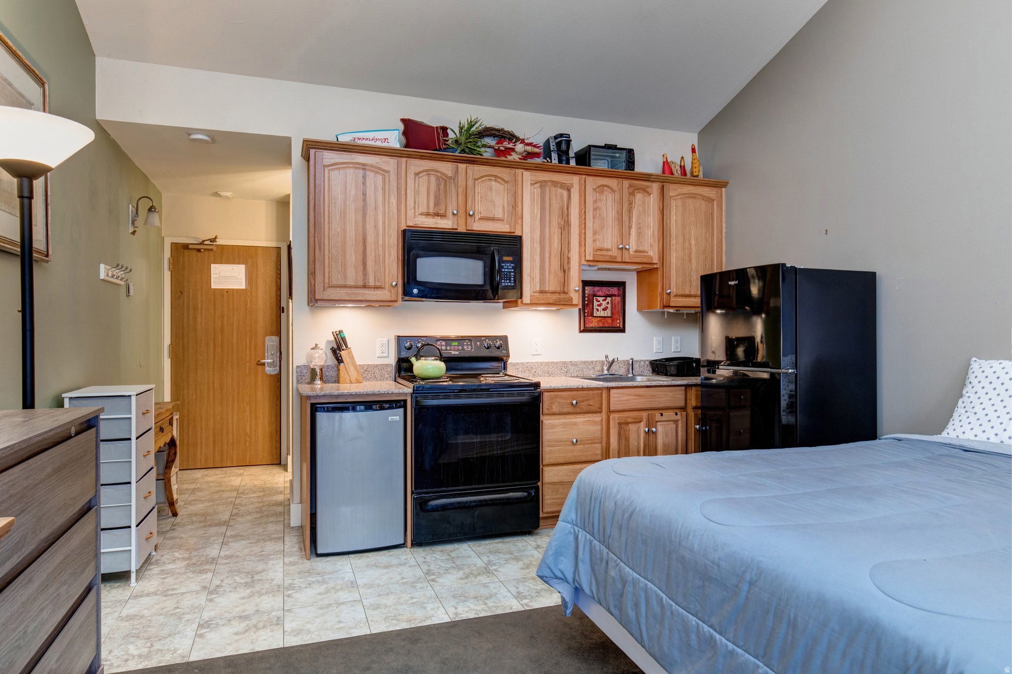 PROSPECTOR SQUARE CONDO - Residential