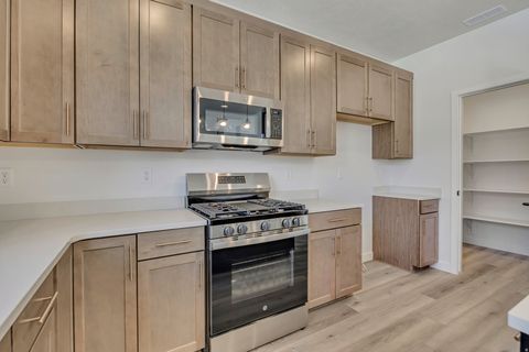 Tiny photo for 6713 S QUARTER CREEK DR W #245, West Jordan, UT 84081 (MLS # 2121151)