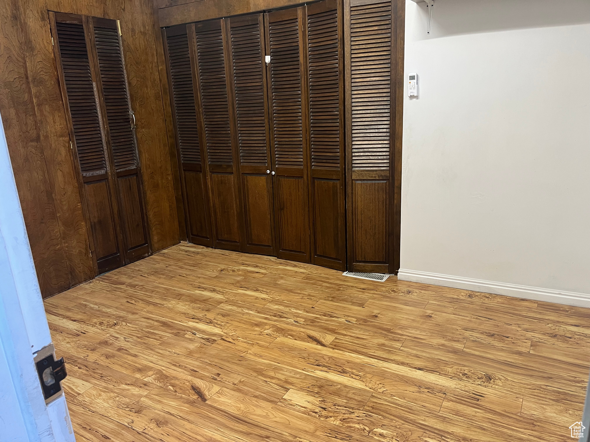 Salt Lake City, Utah 84102, United States, 3 Bedrooms Bedrooms, ,2 BathroomsBathrooms,Residential,Pending,21061