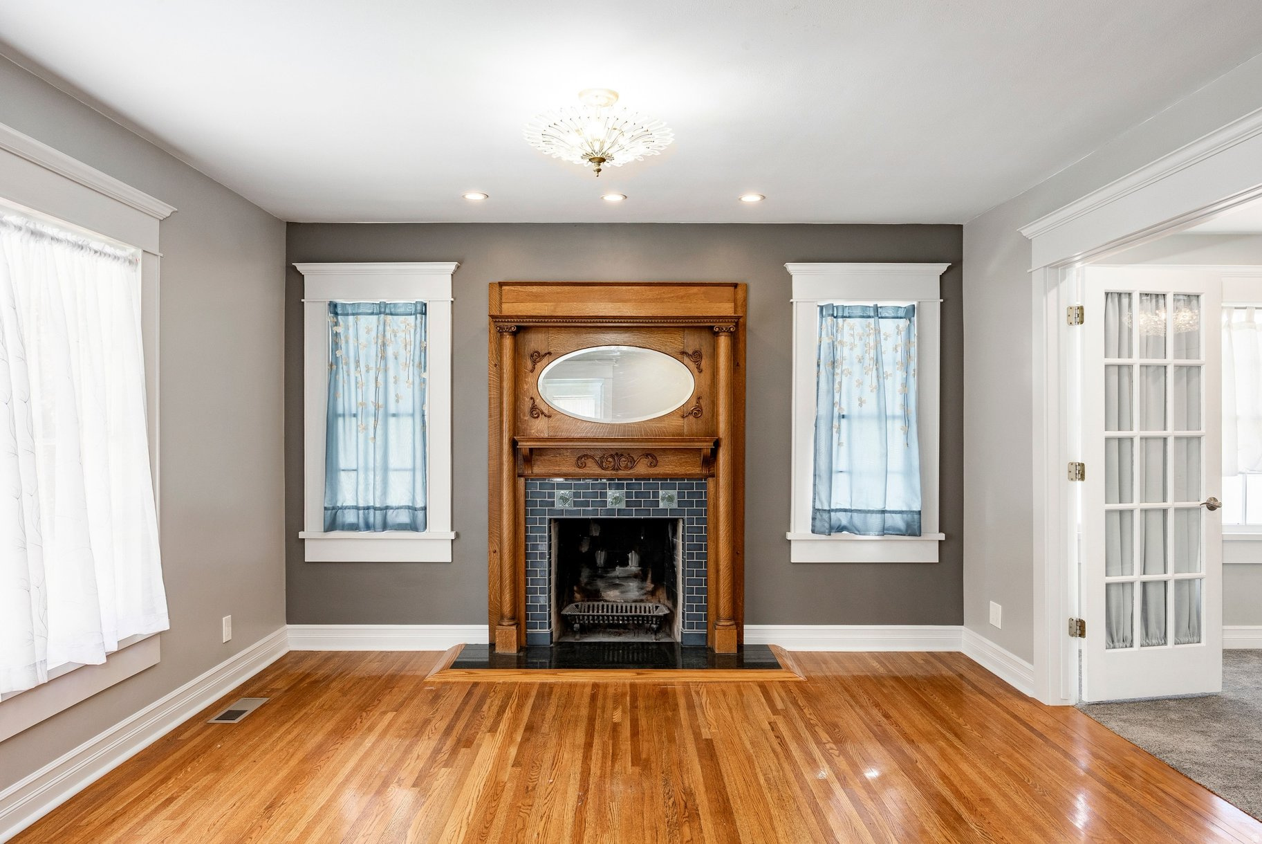 YALECREST - Residential