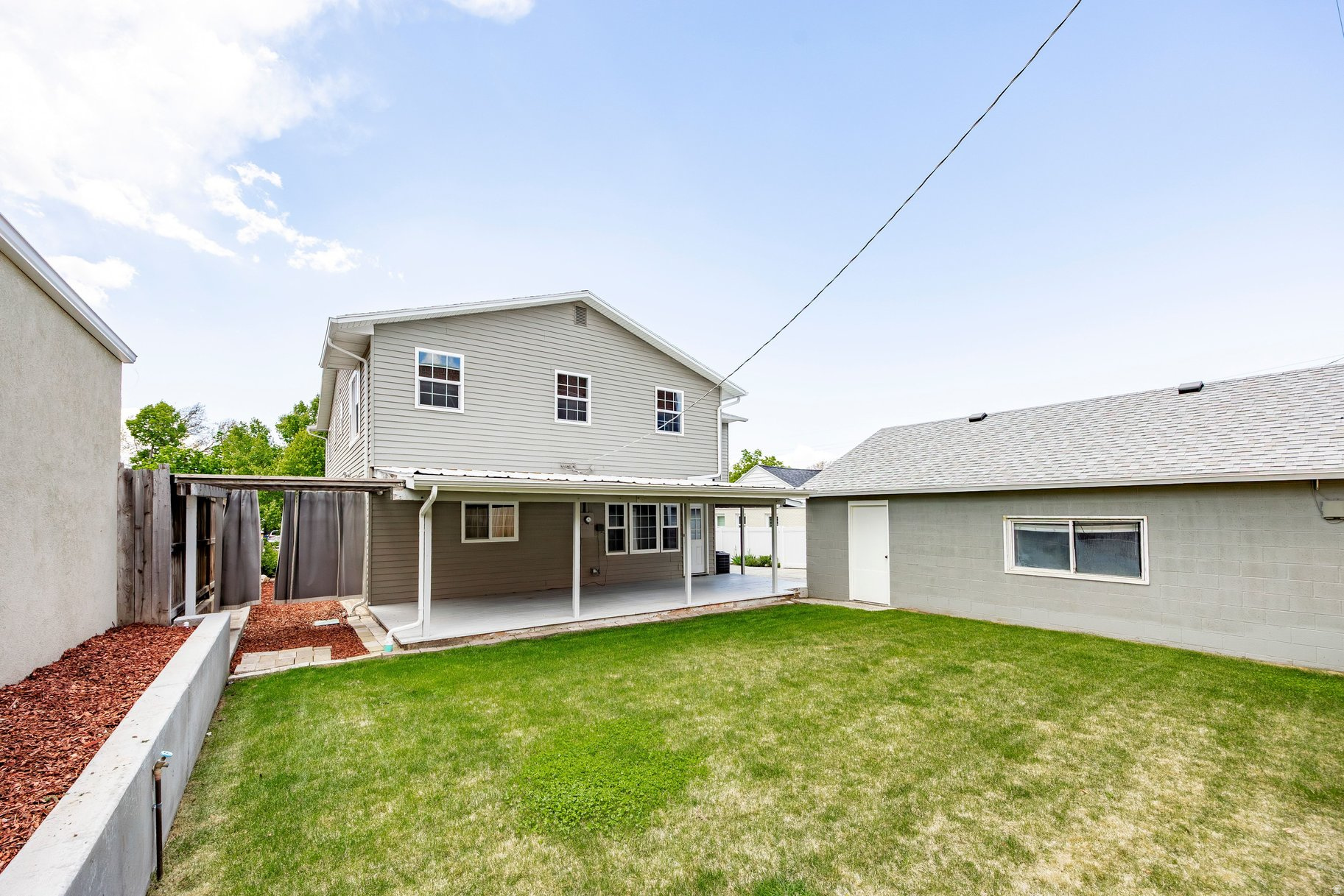 YALECREST - Residential