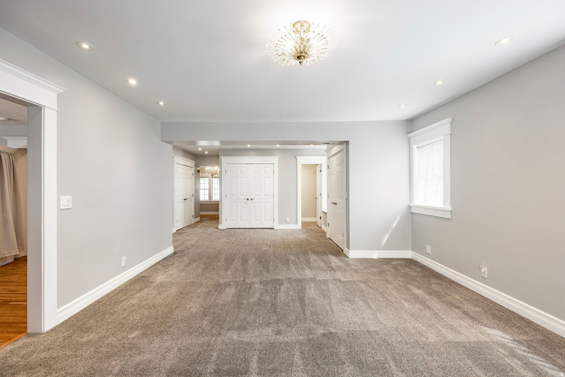 YALECREST - Residential