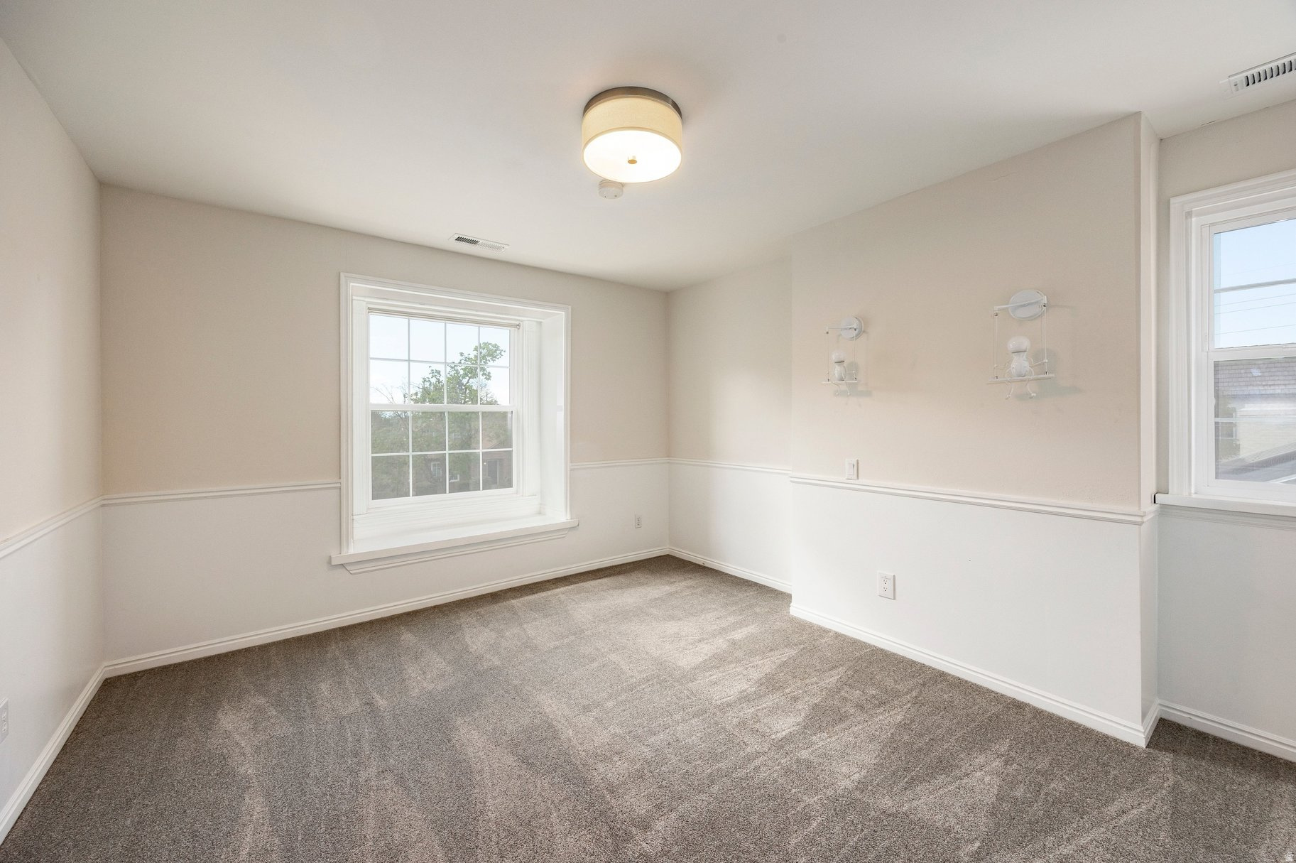 YALECREST - Residential
