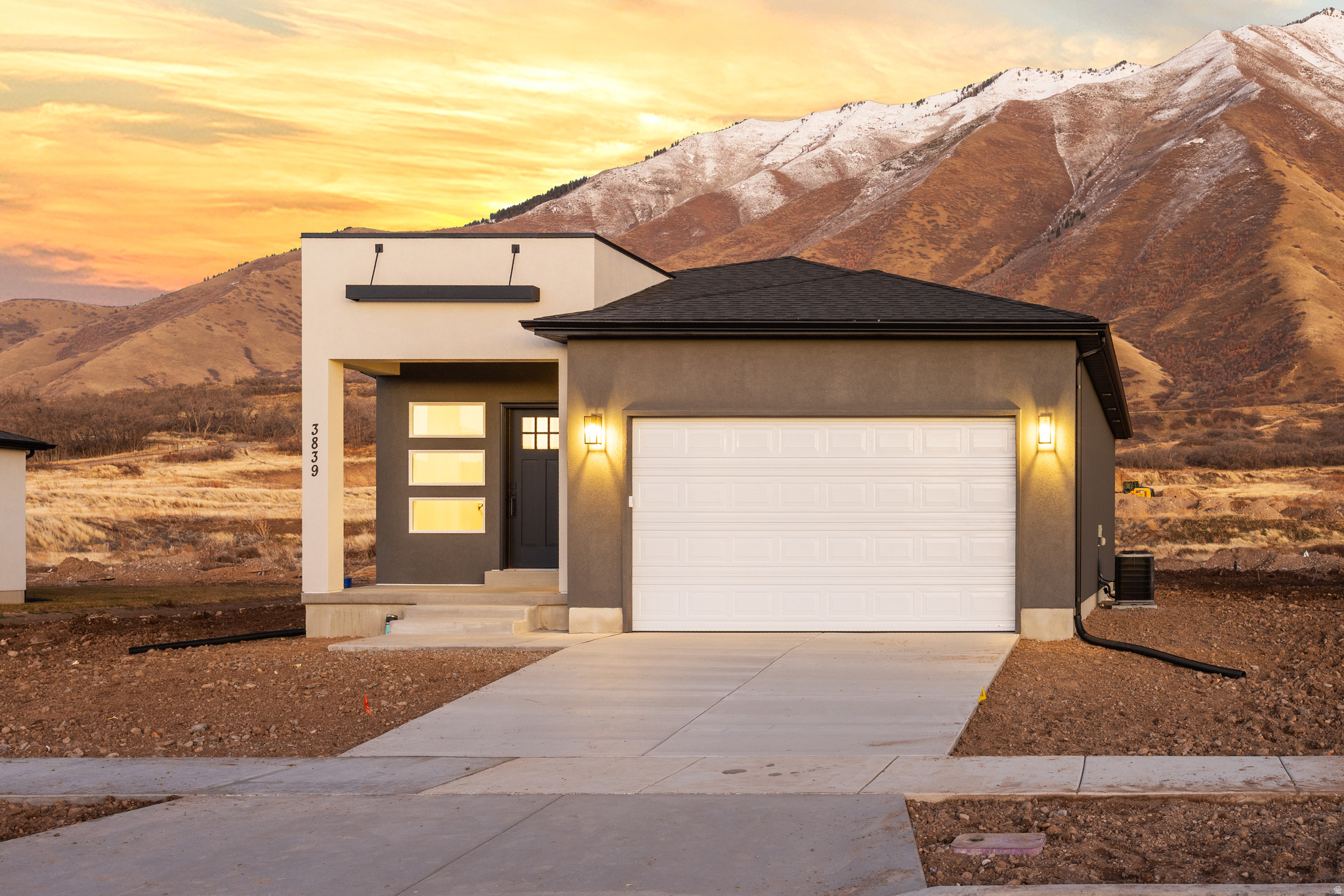 MAPLETON VILLAGE - Residential