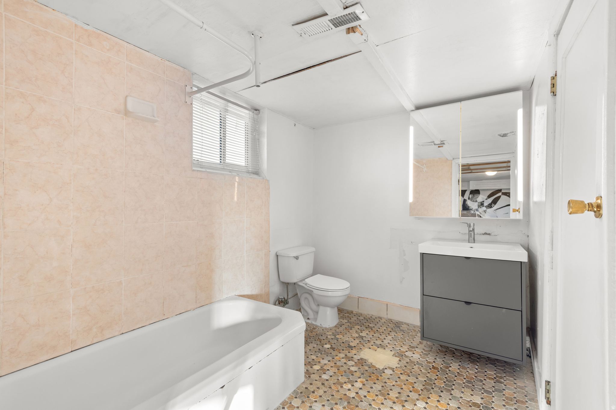 REYNOLDS SUB - Residential