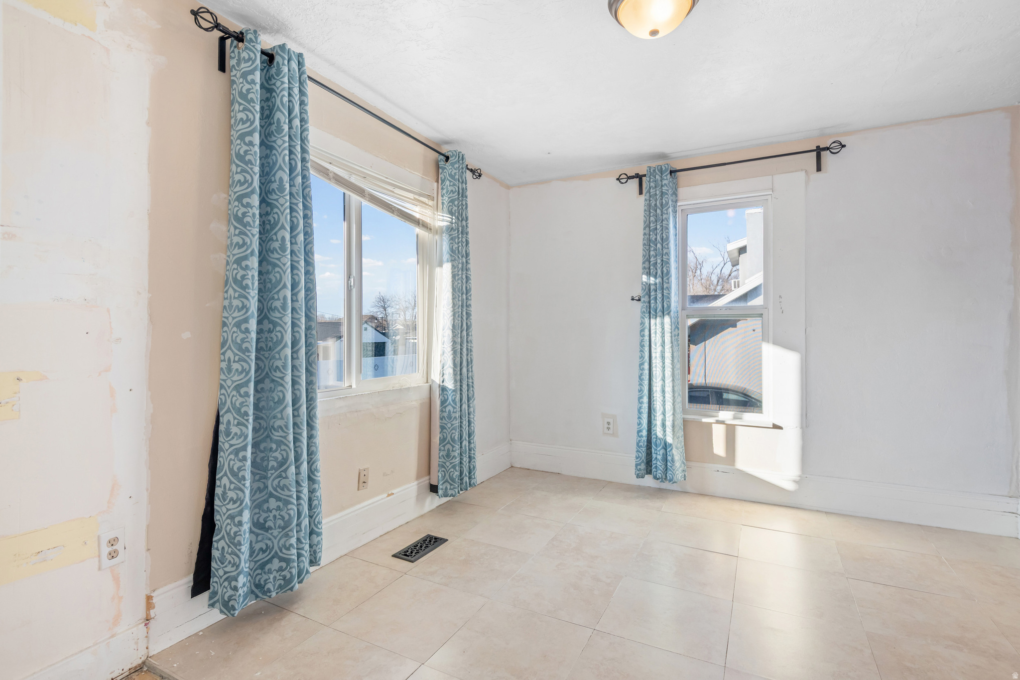 REYNOLDS SUB - Residential