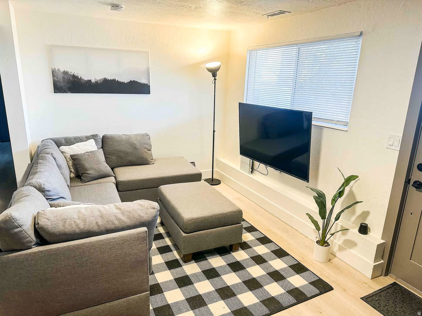 ROLLING HILLS ADDITI - Residential