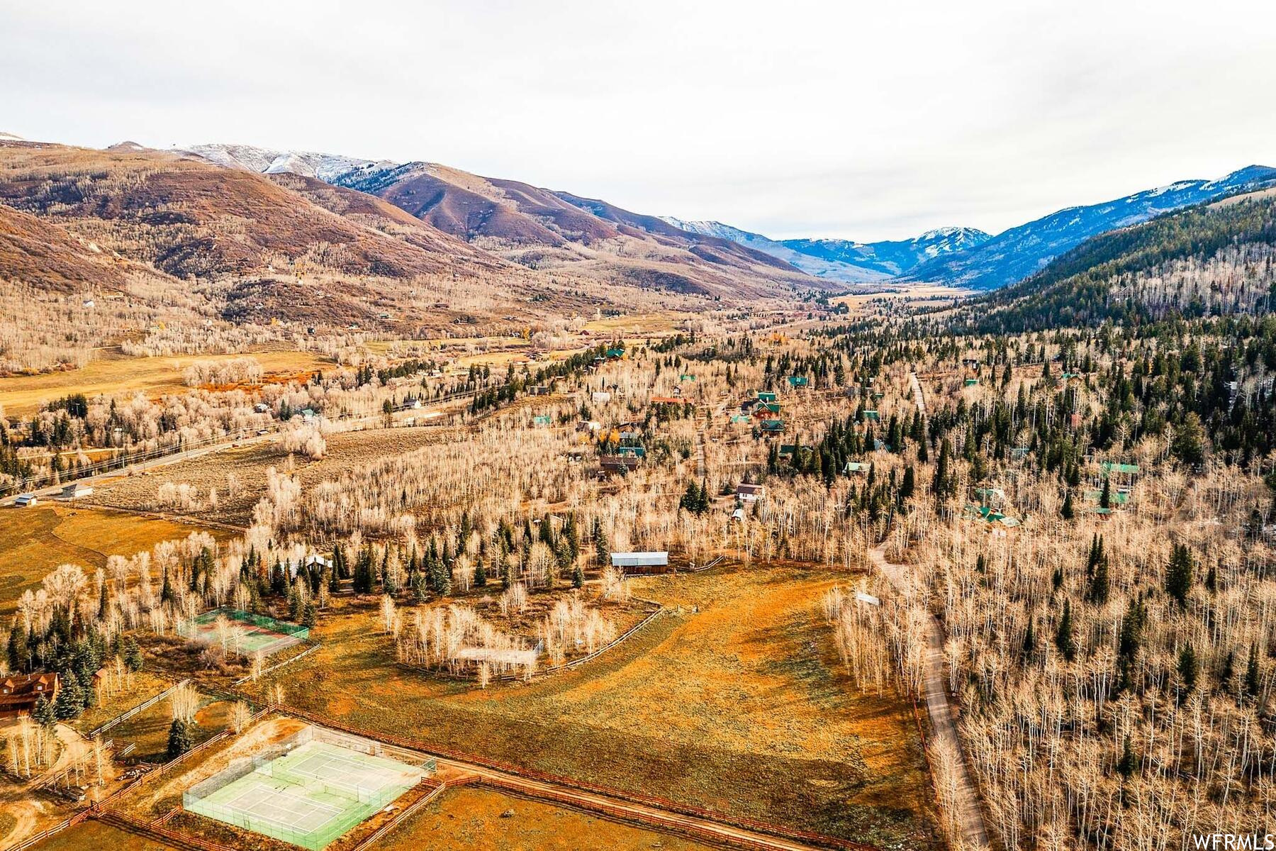 PINE MOUNTAIN - Land