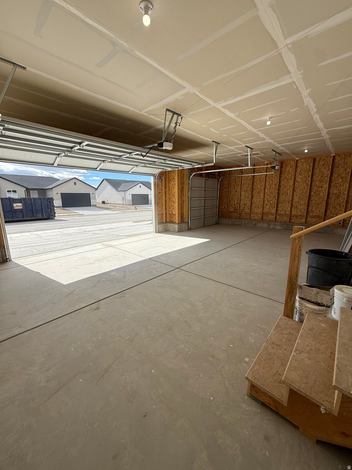 EAGLE POINT - Residential