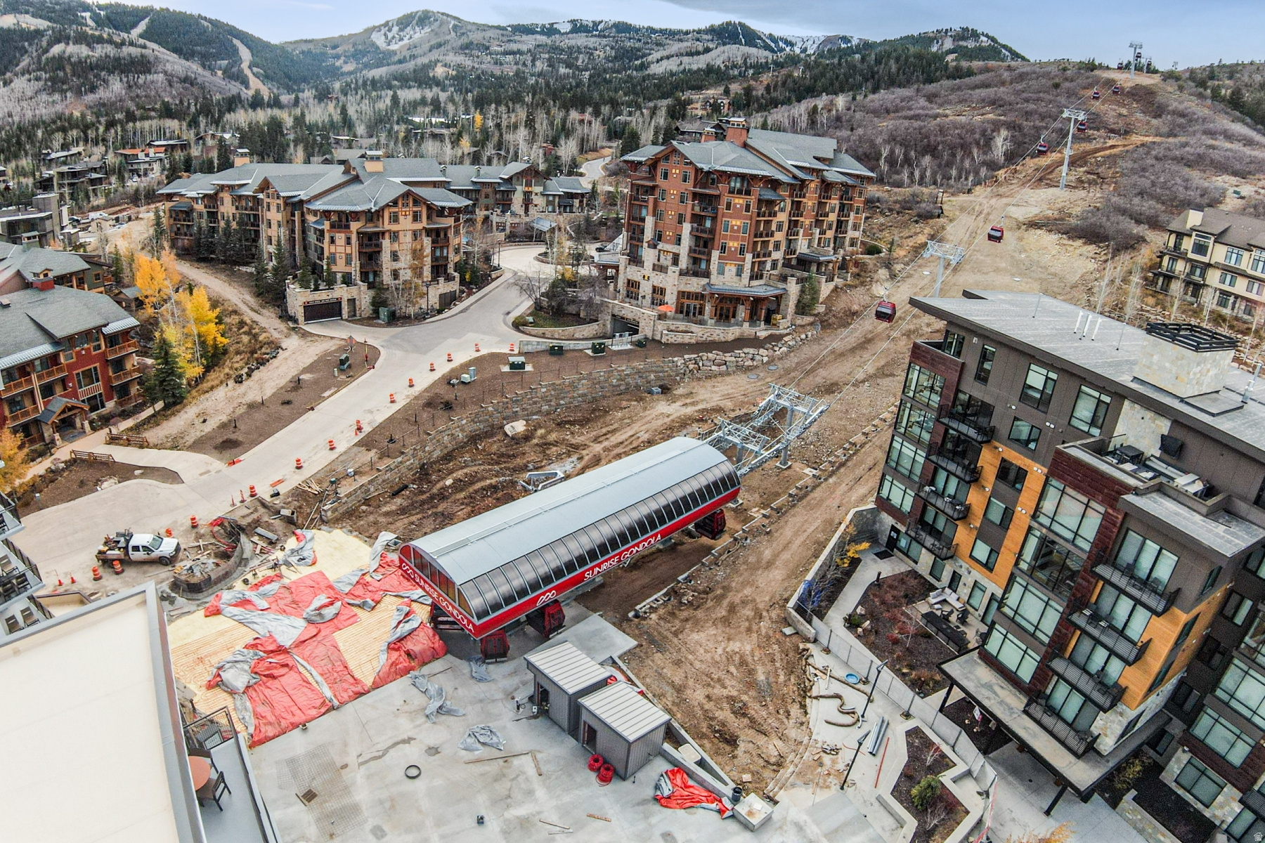 ESCALA LODGES CONDO - Residential