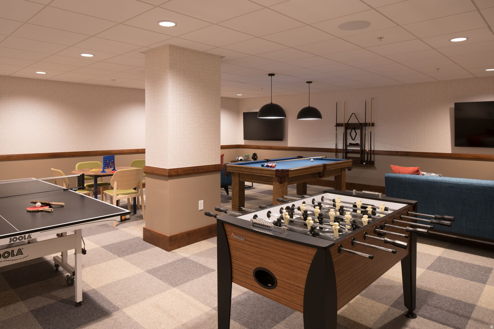 ESCALA LODGES CONDO - Residential