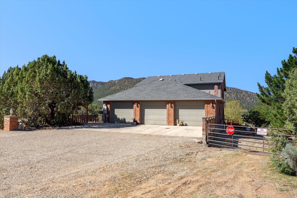 Photo of 4060 S 17675 W, Cedar City, UT 84720 (MLS # 2185550)