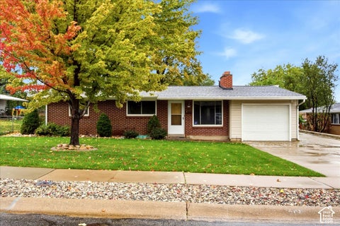 Photo of 268 W 550 N, Clearfield, UT 84015 (MLS # 2191466)
