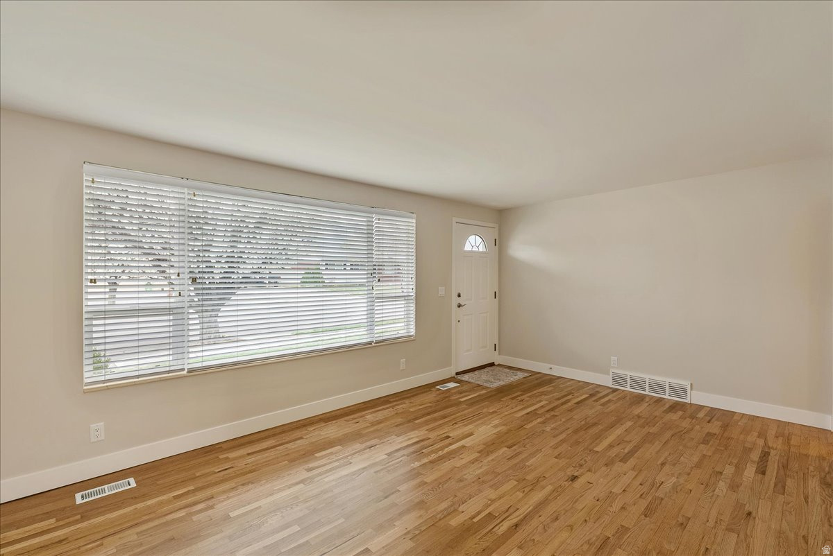 JORDAN VILLA - Residential