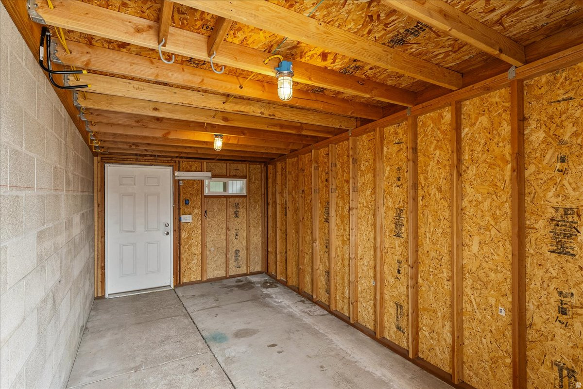 JORDAN VILLA - Residential