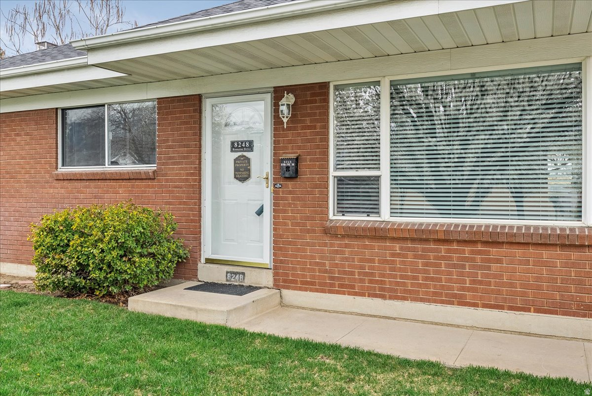 JORDAN VILLA - Residential