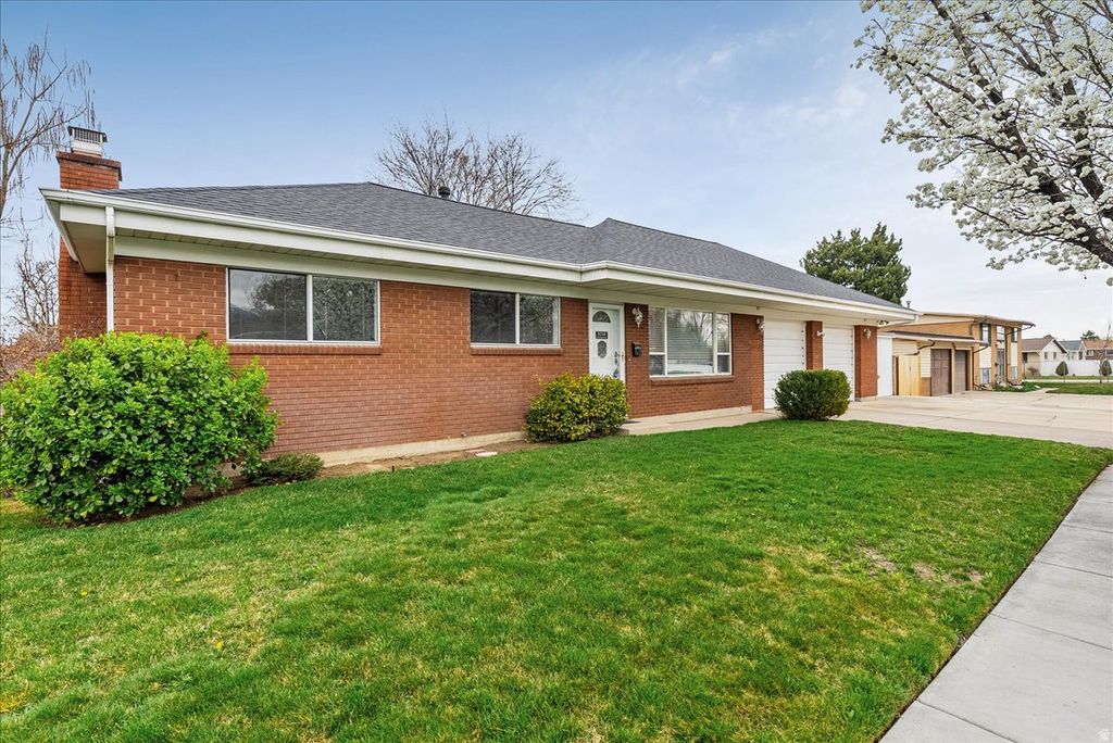 Photo of 8248 S ROMAINE DR, Sandy, UT 84070 (MLS # 2145871)