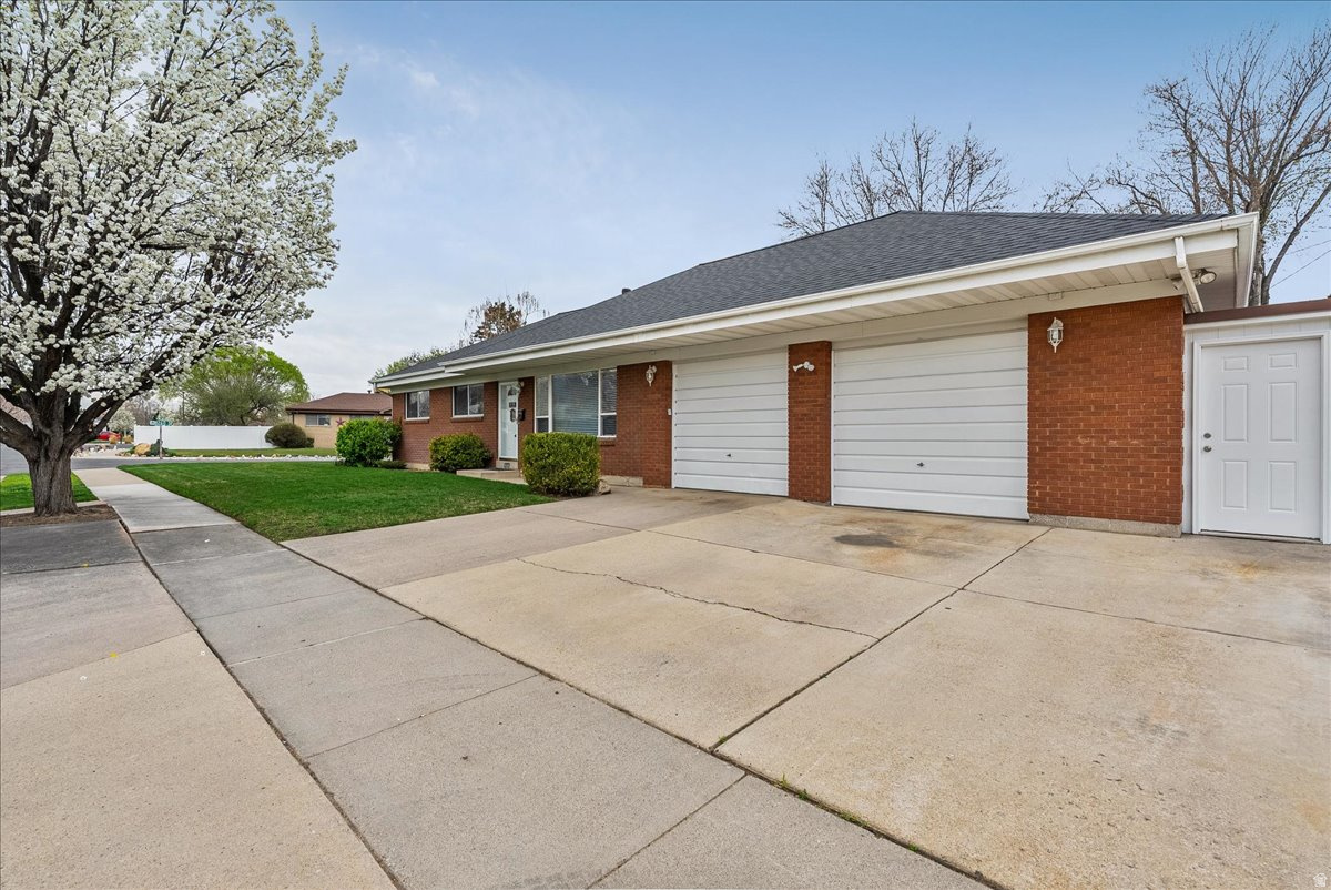 JORDAN VILLA - Residential