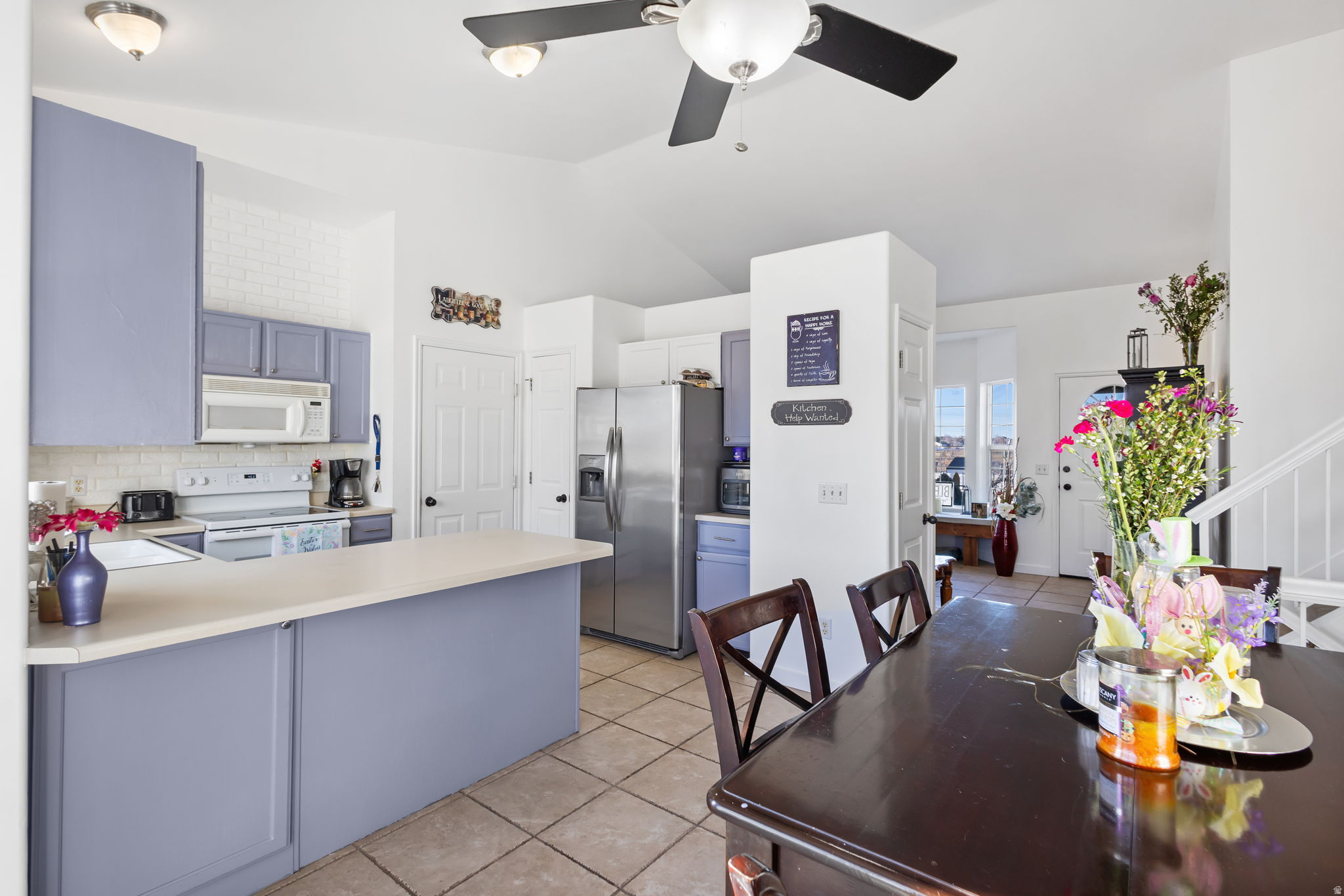 DIAMOND SUMMIT - Residential