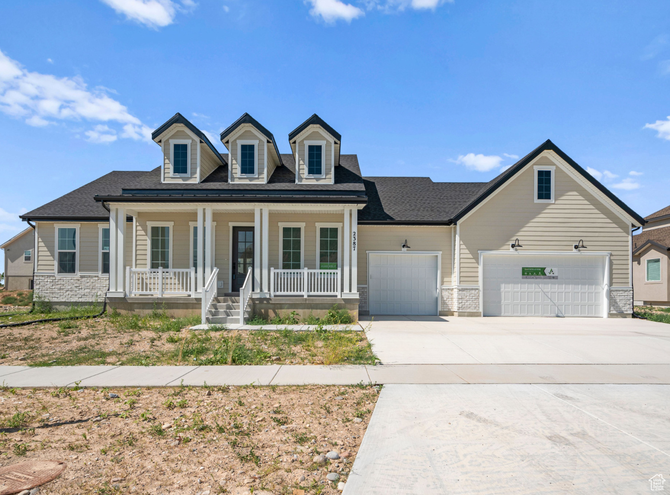 HIGH SKY ESTATES - Residential