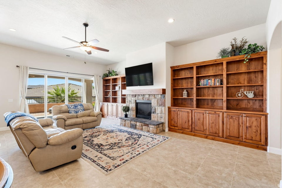 RESERVE AT GREEN SPRING PH 1 - Residential