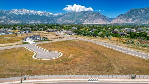 Photo of 9932 N 6520 W #40, Highland, UT 84003 (MLS # 2129083)