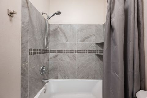 Tiny photo for 2057 S SOLANA CIR, Washington, UT 84780 (MLS # 2135527)