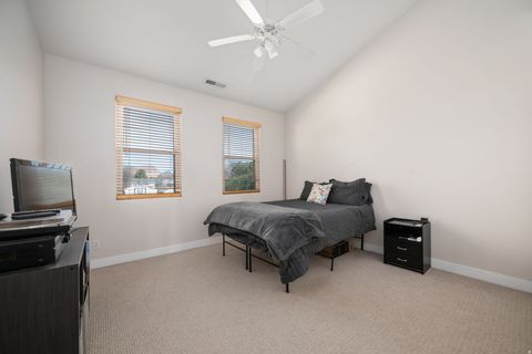 Tiny photo for 2057 S SOLANA CIR, Washington, UT 84780 (MLS # 2135527)