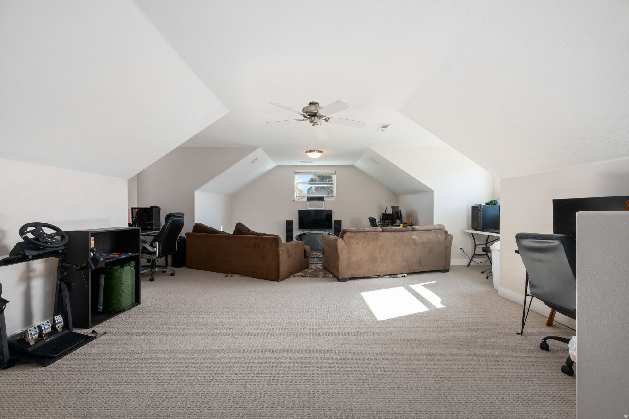 PINE VIEW EST 2 - Residential