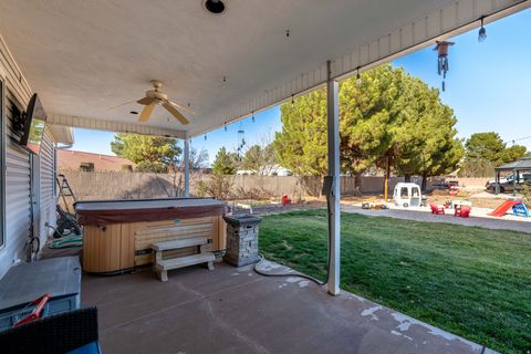 Tiny photo for 2057 S SOLANA CIR, Washington, UT 84780 (MLS # 2135527)