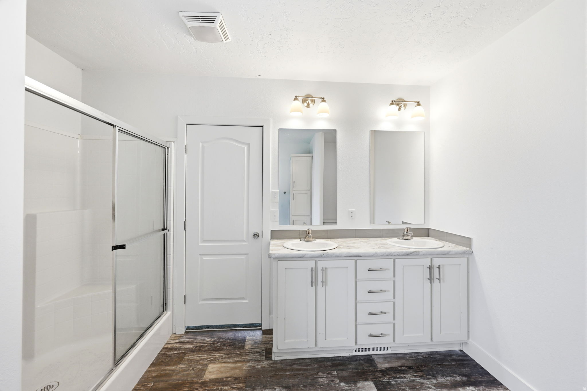 WINCHESTER ESTATES - Residential