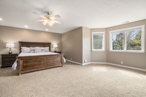 Tiny photo for 63 W 1750 N, Centerville, UT 84014 (MLS # 2147591)