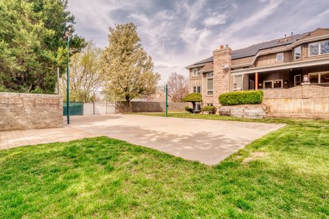 Tiny photo for 63 W 1750 N, Centerville, UT 84014 (MLS # 2147591)