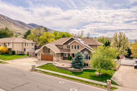 Photo of 63 W 1750 N, Centerville, UT 84014 (MLS # 2147591)