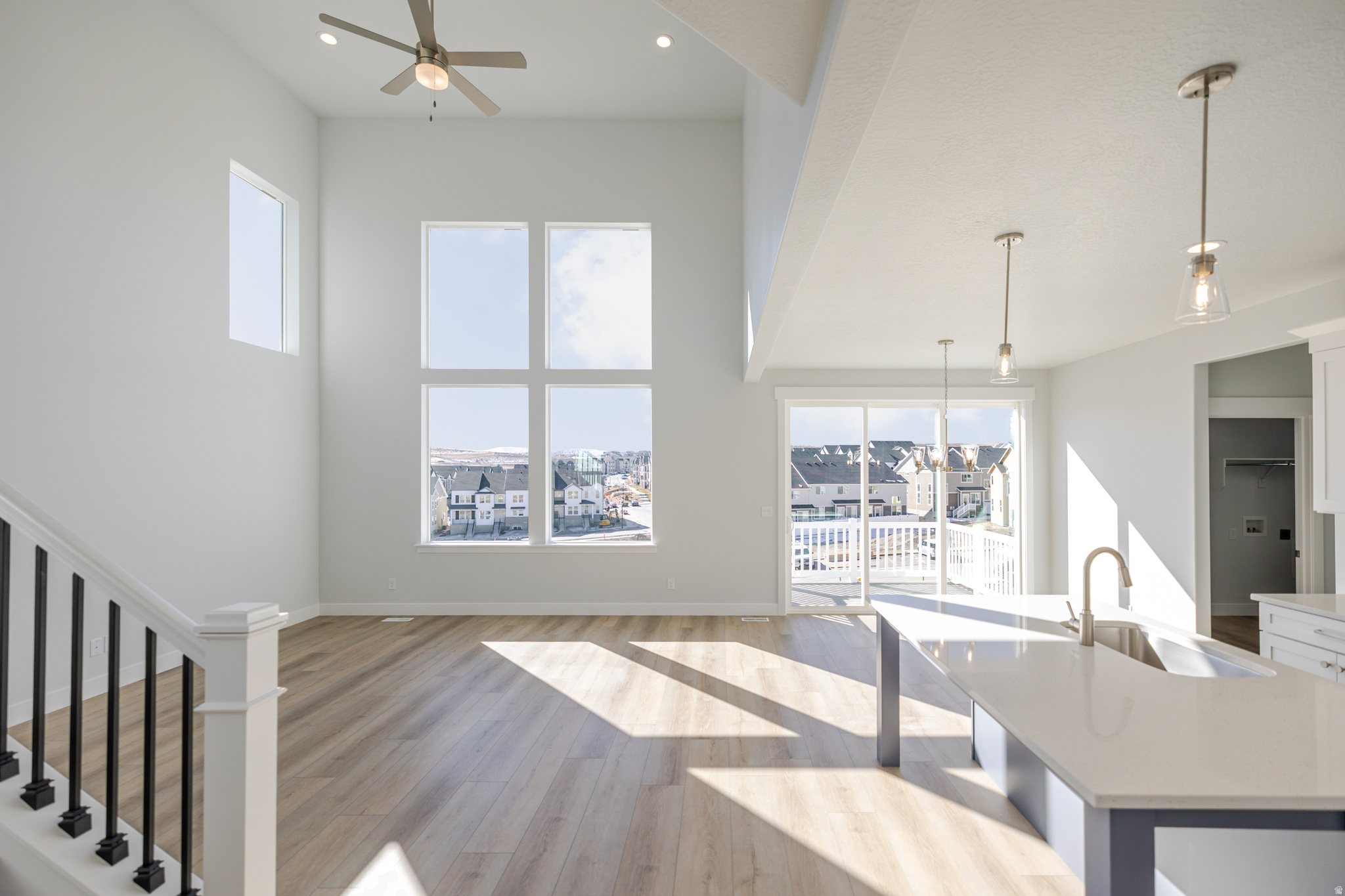 RIDGEHORNE - Residential