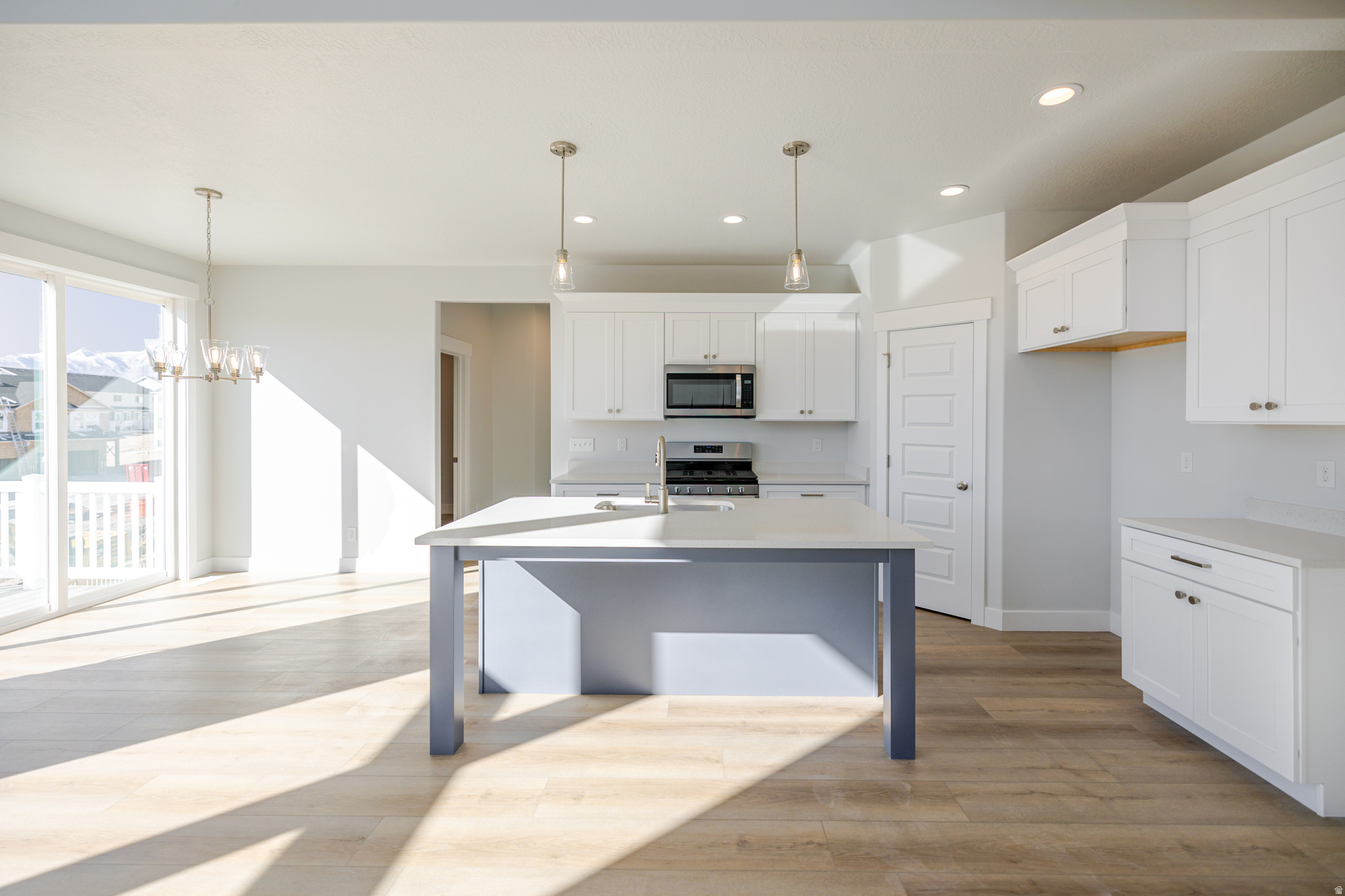 RIDGEHORNE - Residential