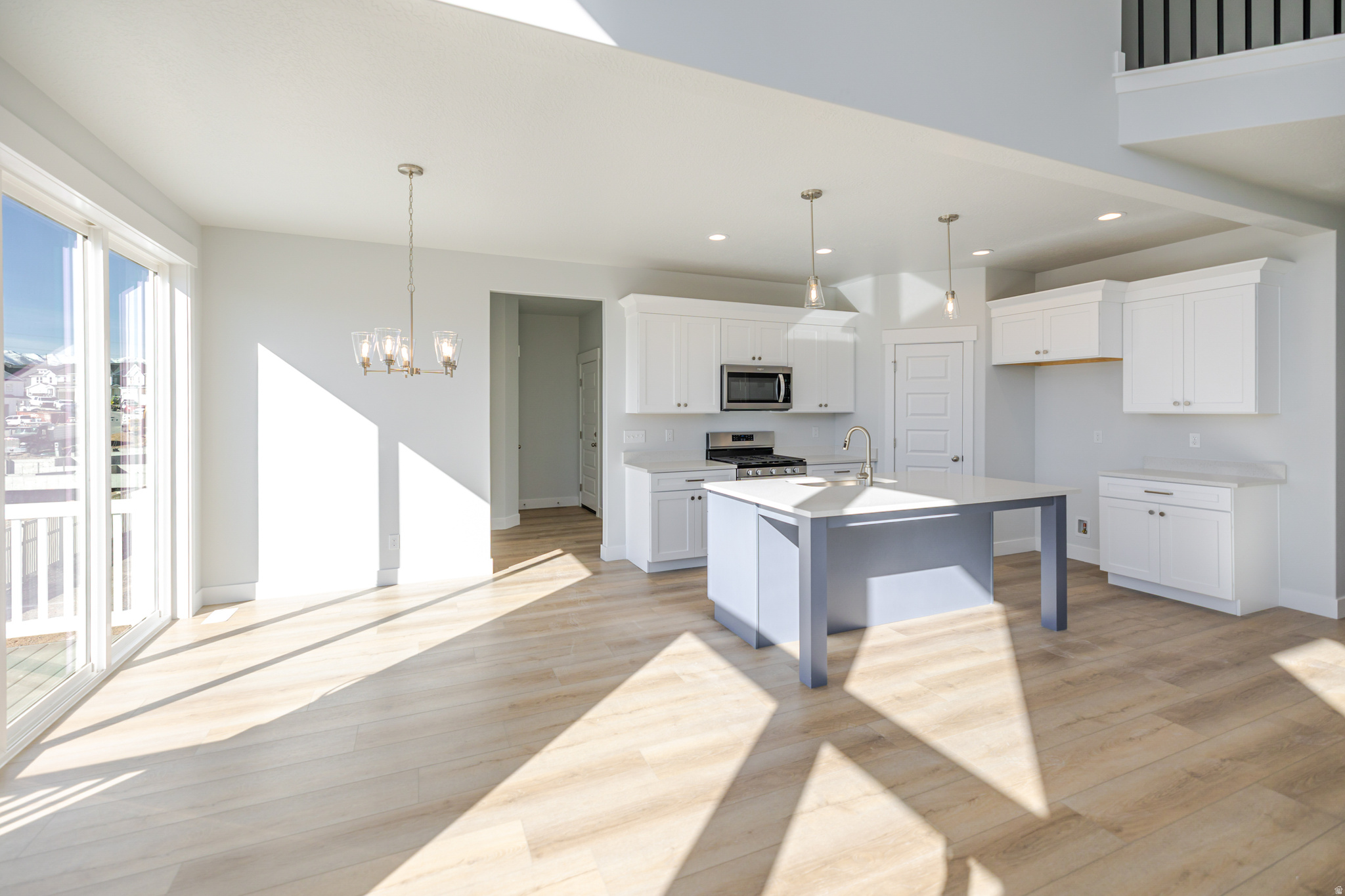 RIDGEHORNE - Residential