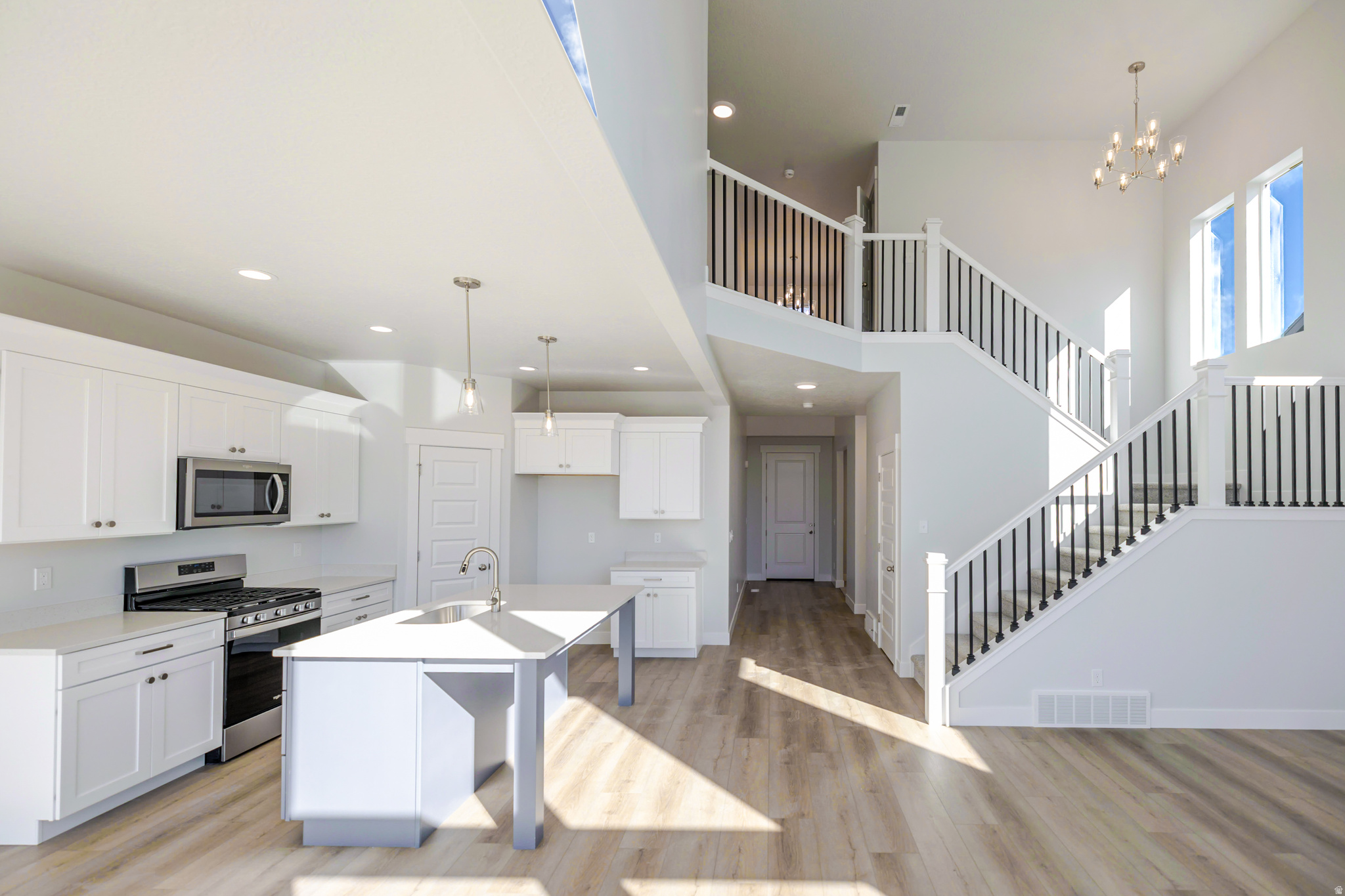 RIDGEHORNE - Residential