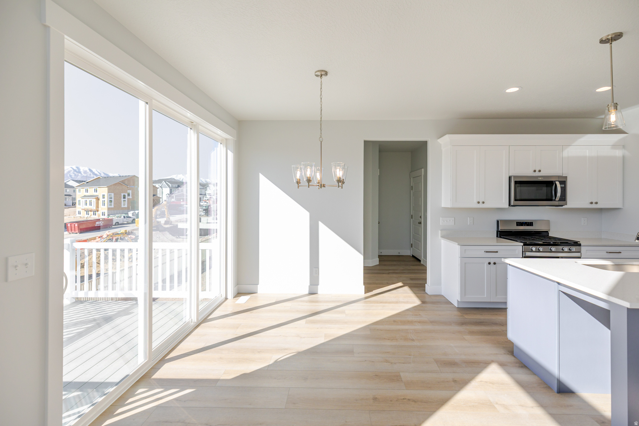 RIDGEHORNE - Residential