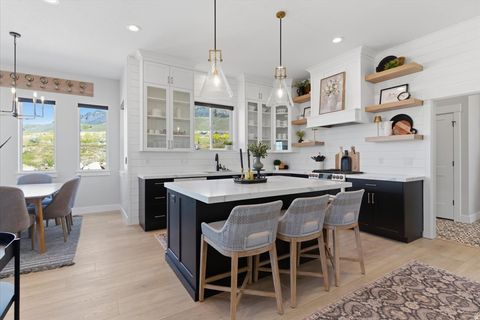 Tiny photo for 436 E 3850 N, North Ogden, UT 84414 (MLS # 2155503)