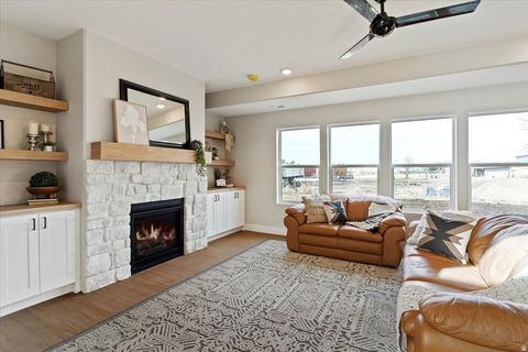 Tiny photo for 3062 W SOLACE ST, Syracuse, UT 84075 (MLS # 2132578)