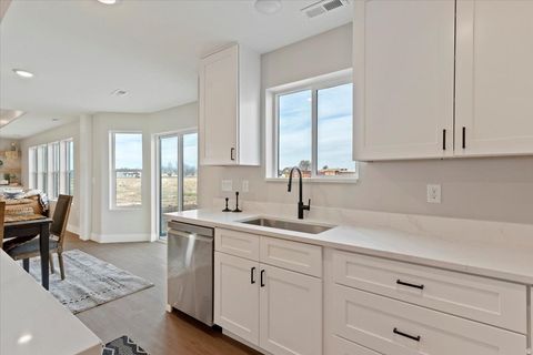 Tiny photo for 3062 W SOLACE ST, Syracuse, UT 84075 (MLS # 2132578)