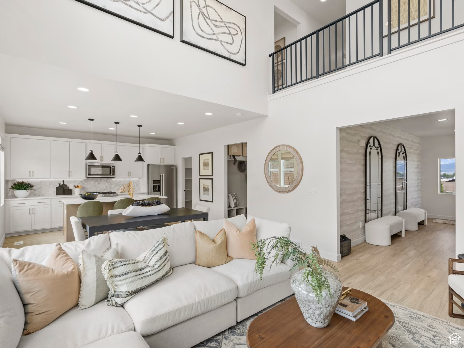 EAGLE HEIGHTS - Residential