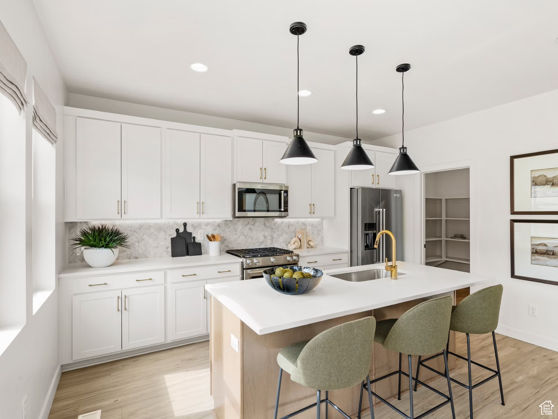 EAGLE HEIGHTS - Residential