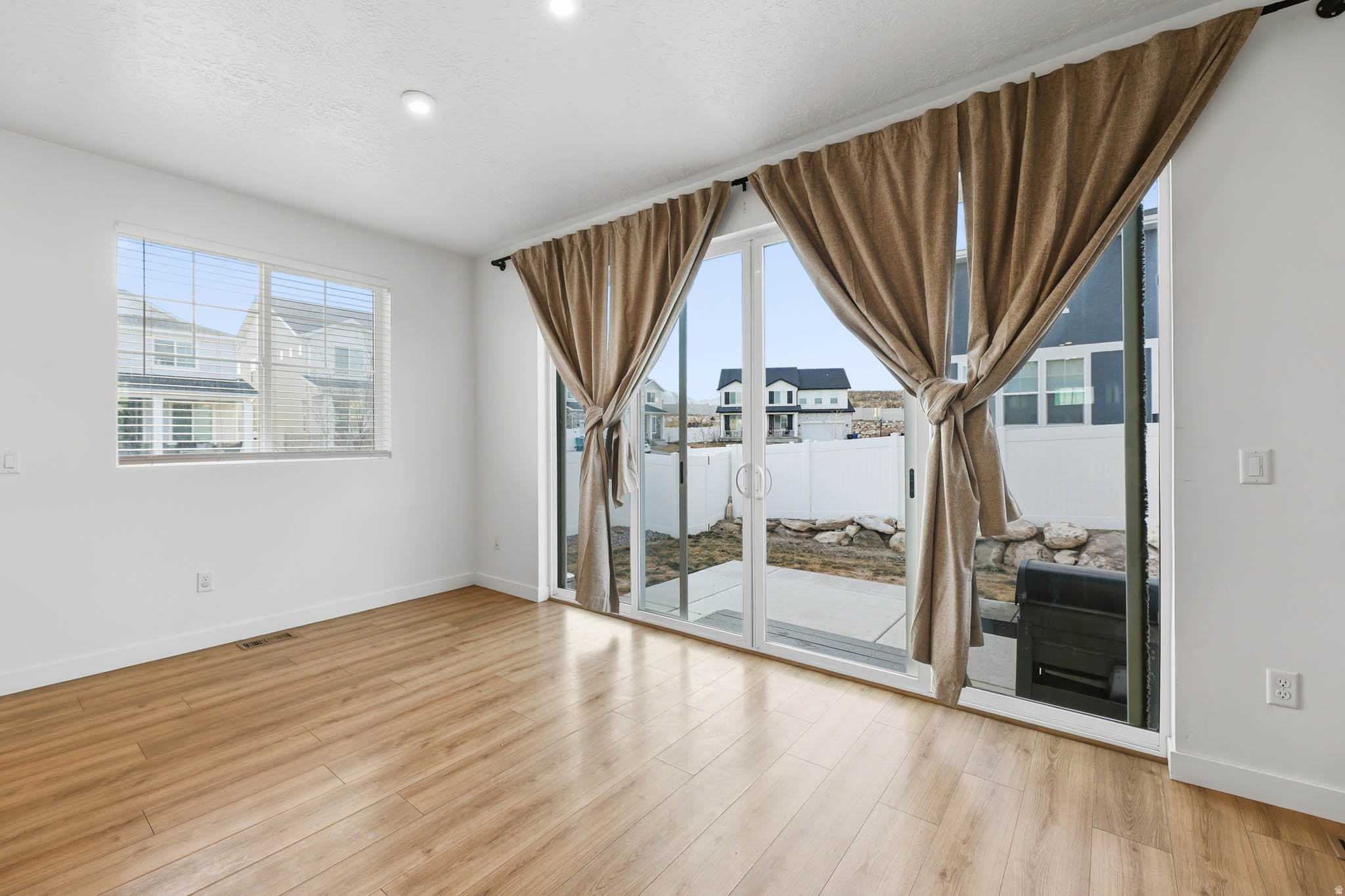 COPPER RIM - Residential